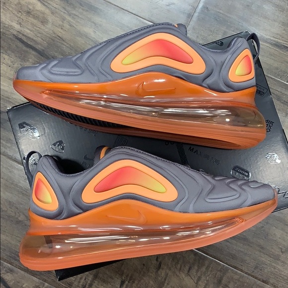 nike air max 720 black fuel orange